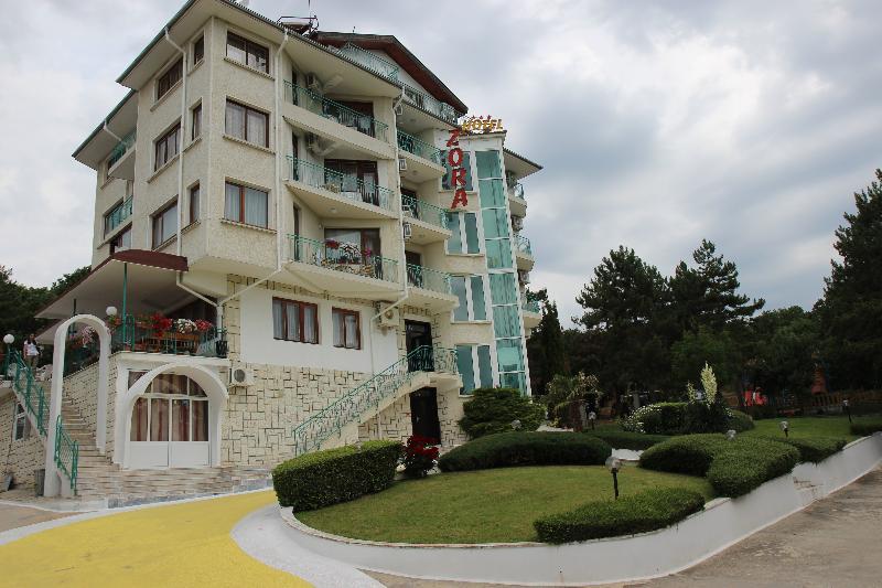 סאני ביץ' Hotel Zora מראה חיצוני תמונה